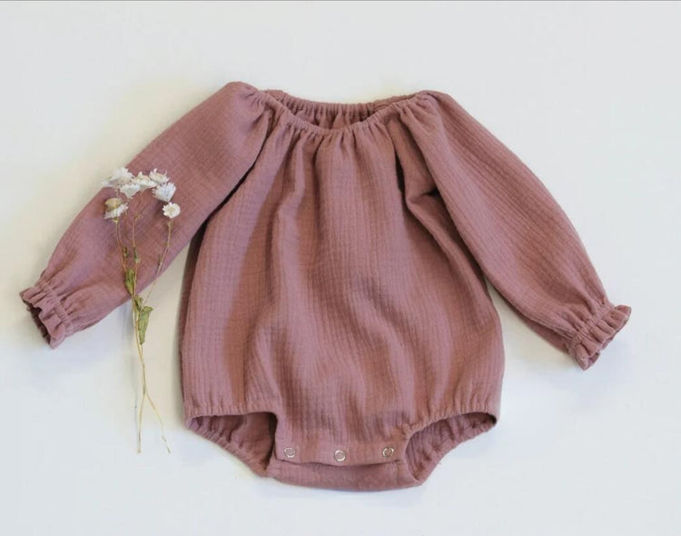 ComfortCotton: Soft jumpsuit for baby girls